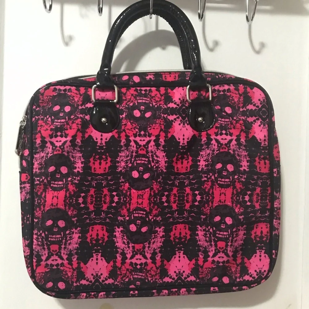 Betsey Johnson Hot Pink Dead Head Skull Laptop Bag